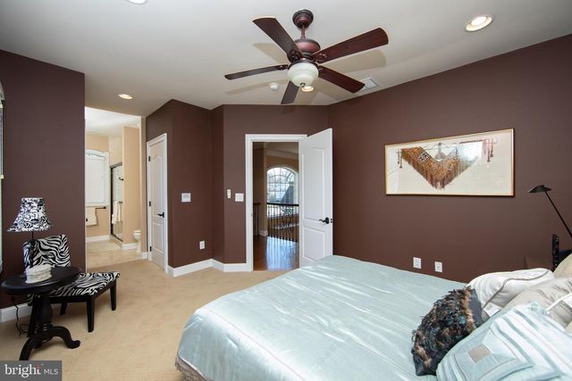 1747 COUNTRY CLUB DR, Cherry Hill, NJ 08003