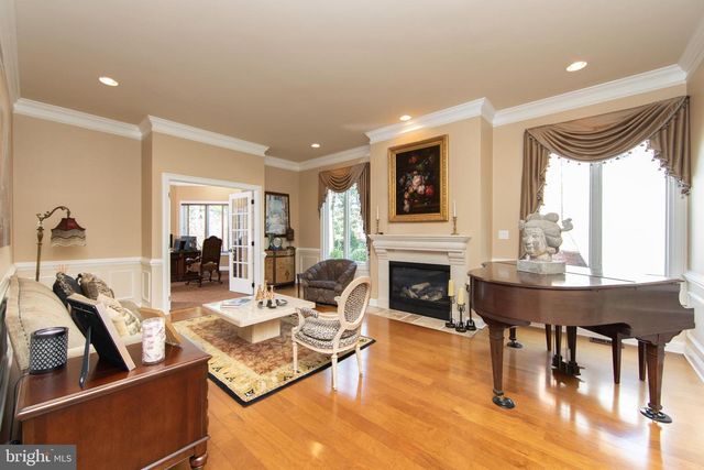 1747 COUNTRY CLUB DR, Cherry Hill, NJ 08003