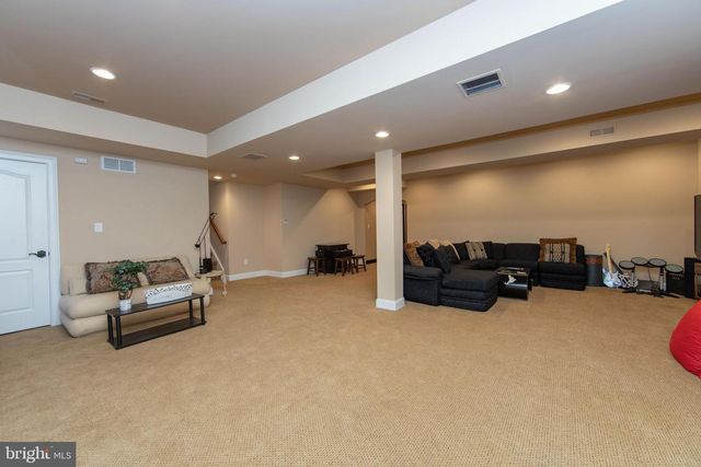 1747 COUNTRY CLUB DR, Cherry Hill, NJ 08003