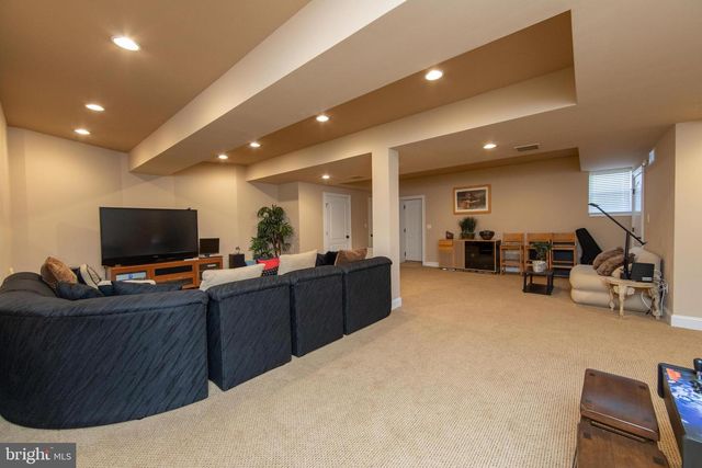 1747 COUNTRY CLUB DR, Cherry Hill, NJ 08003