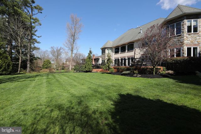 1747 COUNTRY CLUB DR, Cherry Hill, NJ 08003