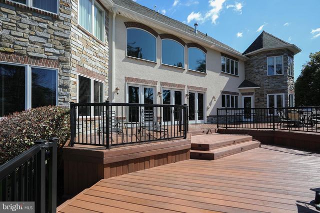 1747 COUNTRY CLUB DR, Cherry Hill, NJ 08003