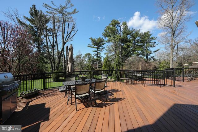 1747 COUNTRY CLUB DR, Cherry Hill, NJ 08003