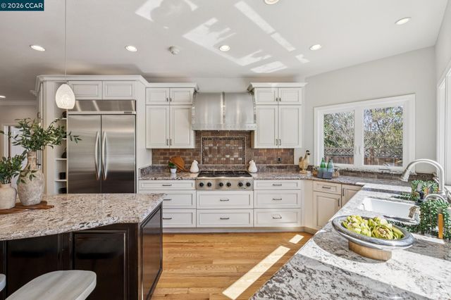 34 Sugarloaf Terrace, Alamo, CA 94507