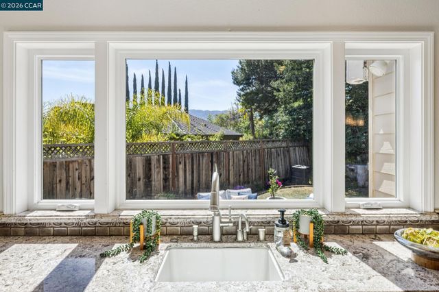 34 Sugarloaf Terrace, Alamo, CA 94507