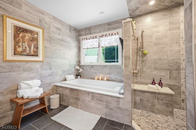 93 David St, South River Boro, NJ 08882