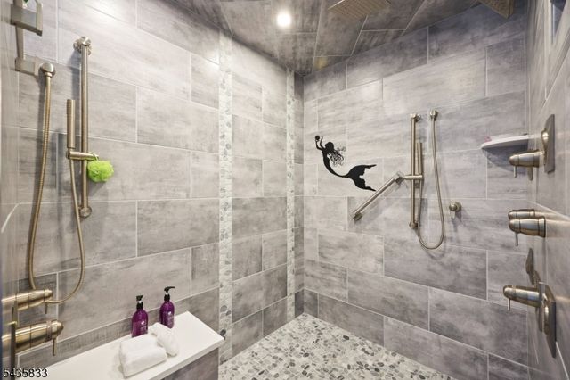 93 David St, South River Boro, NJ 08882