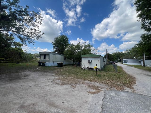 30 WAFFORD STREET, Umatilla, FL 32784