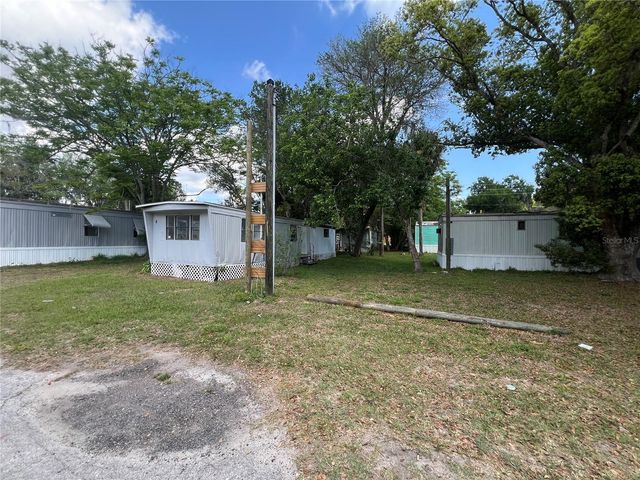 30 WAFFORD STREET, Umatilla, FL 32784