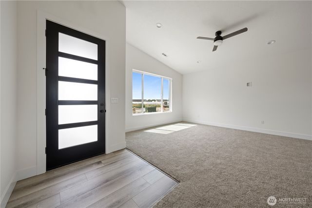 1124 E Mt Hood Street, Othello, WA 99344