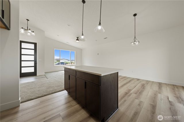 1124 E Mt Hood Street, Othello, WA 99344