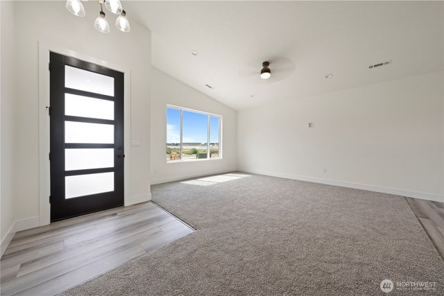 1124 E Mt Hood Street, Othello, WA 99344