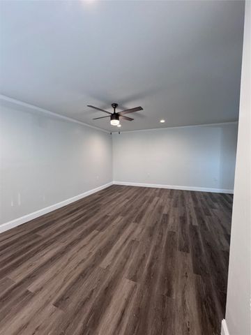 2553 Wicker Avenue, Farmers Branch, TX 75234