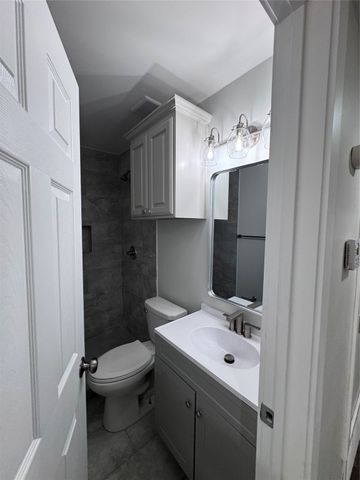 2553 Wicker Avenue, Farmers Branch, TX 75234