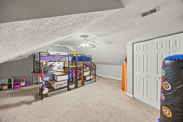2704 Timber Oaks, Lexington, KY 40511