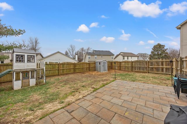2704 Timber Oaks, Lexington, KY 40511