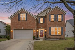 2704 Timber Oaks, Lexington, KY 40511