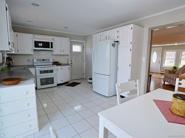 26 Sunrise Heights, Goshen, NY 10924