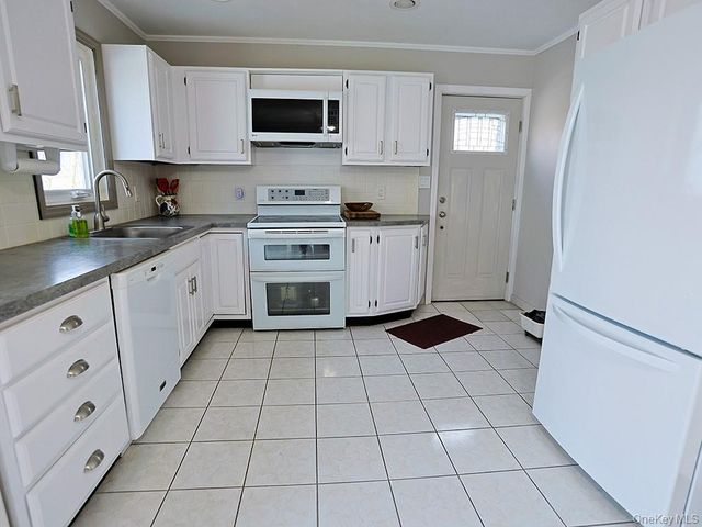 26 Sunrise Heights, Goshen, NY 10924