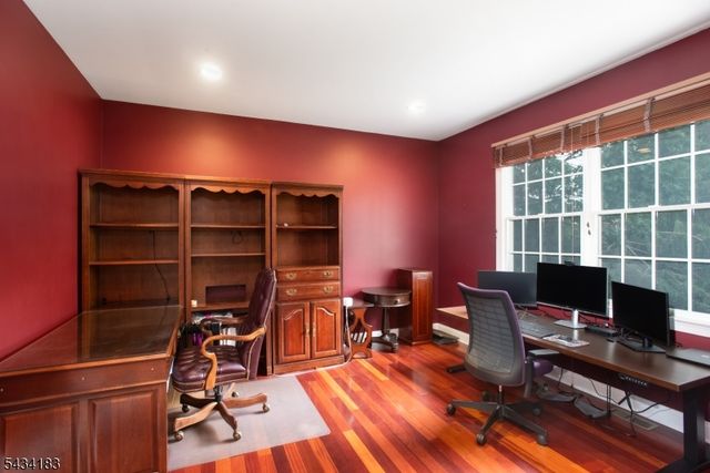 4 Windy Hill Rd, Green Brook Twp., NJ 08812