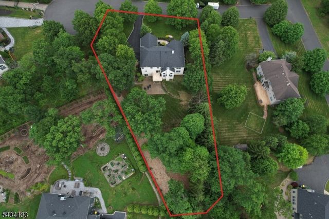 4 Windy Hill Rd, Green Brook Twp., NJ 08812