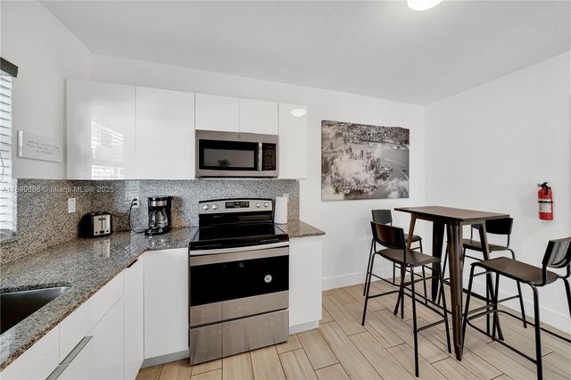 3181 NW 5th Ave, Miami, FL 33127