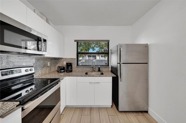 3181 NW 5th Ave, Miami, FL 33127