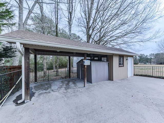 257 Iracille Lane NE, Calhoun, GA 30701