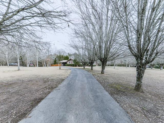 257 Iracille Lane NE, Calhoun, GA 30701