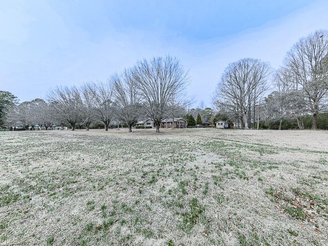 257 Iracille Lane NE, Calhoun, GA 30701