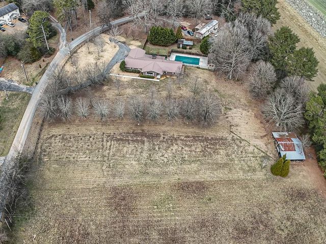 257 Iracille Lane NE, Calhoun, GA 30701