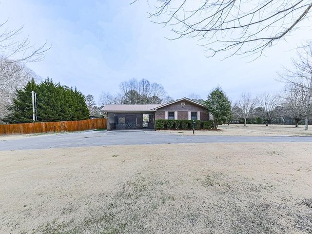 257 Iracille Lane NE, Calhoun, GA 30701