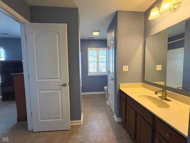 13503 Erlen Drive, Fishers, IN 46037