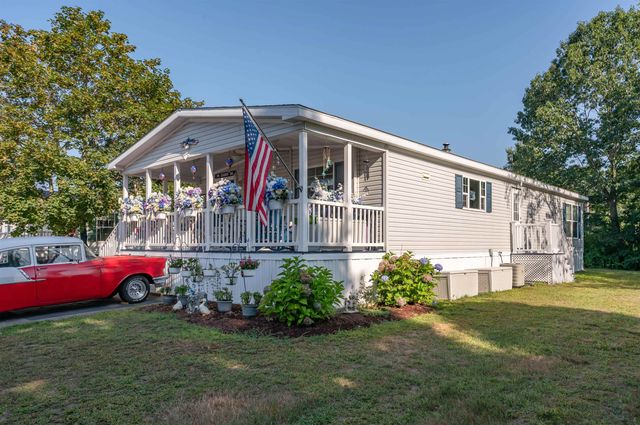 74 Caddy Drive, Salem, NH 03079