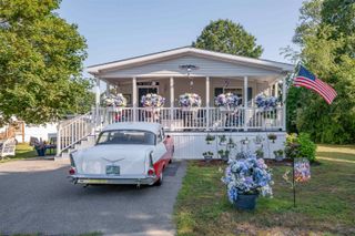 74 Caddy Drive, Salem, NH 03079