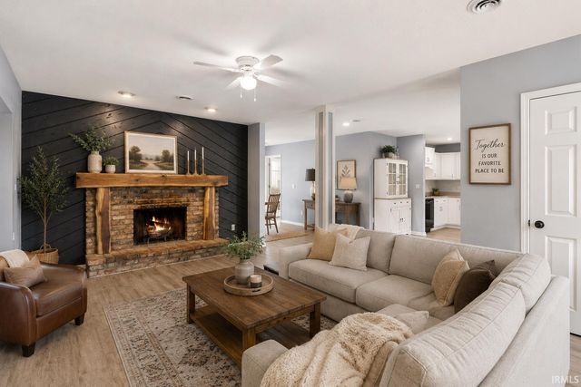 515 Ward Drive, Fort Wayne, IN 46825