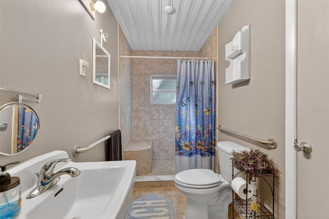 8481 CR 636, Bushnell, FL 33513