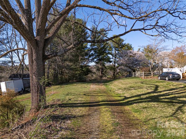 14 Mountain Terrace, Asheville, NC 28806