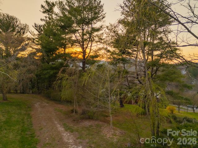 14 Mountain Terrace, Asheville, NC 28806