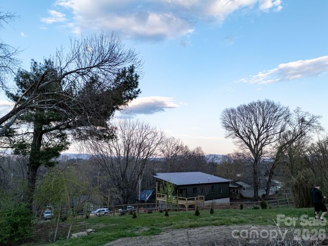 14 Mountain Terrace, Asheville, NC 28806