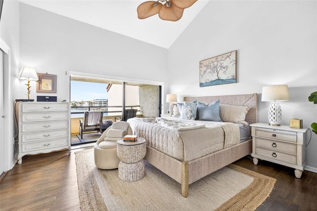 132 1ST STREET E 106, Tierra Verde, FL 33715