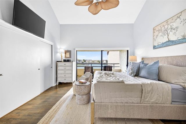 132 1ST STREET E 106, Tierra Verde, FL 33715