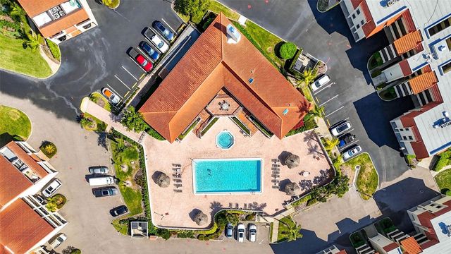 132 1ST STREET E 106, Tierra Verde, FL 33715