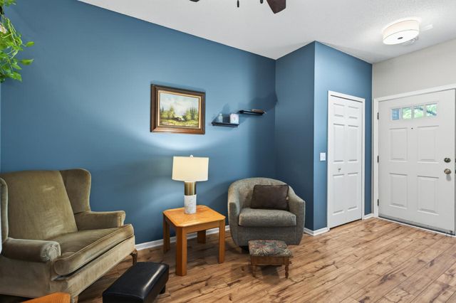 11304 Aberdeen Circle NE B, Blaine, MN 55449