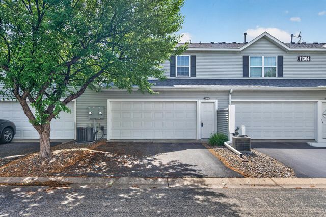 11304 Aberdeen Circle NE B, Blaine, MN 55449