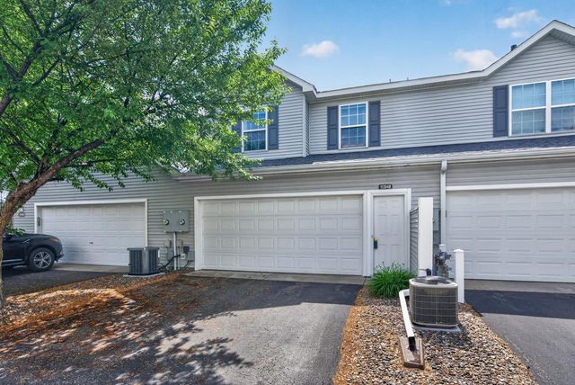 11304 Aberdeen Circle NE B, Blaine, MN 55449