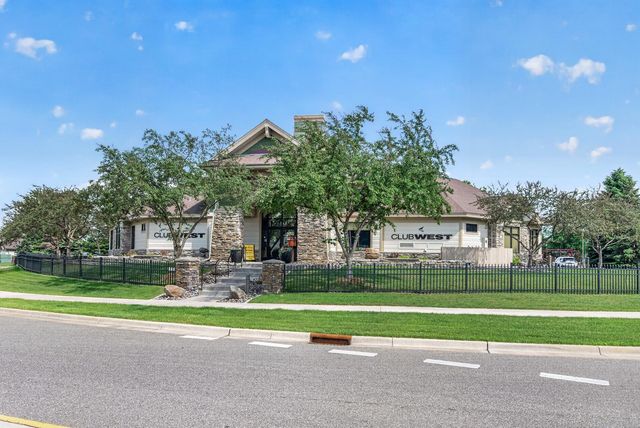 11304 Aberdeen Circle NE B, Blaine, MN 55449