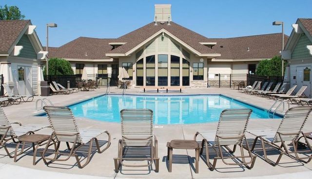 11304 Aberdeen Circle NE B, Blaine, MN 55449