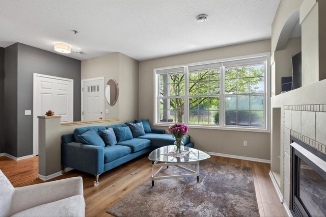 11304 Aberdeen Circle NE B, Blaine, MN 55449