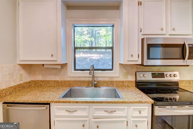 930 Timber Lake Trail, Cumming, GA 30041